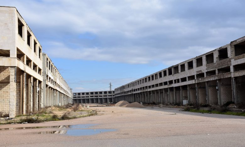 المنطقة الحرفية في دير بعلبة – حلم عمره 25 عاماً ينتظر الكهرباء