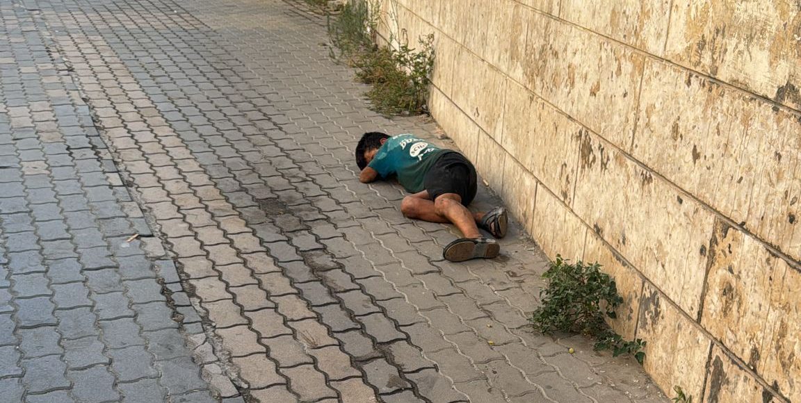 صورة الطفل باحد احياء حمص