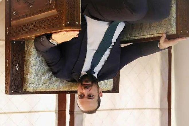 وزير الإعلام في الحكومة السورية حمزة مصطفى