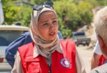 المتطوعة في الهلال الأحمر العربي السوري سميحة رخامية