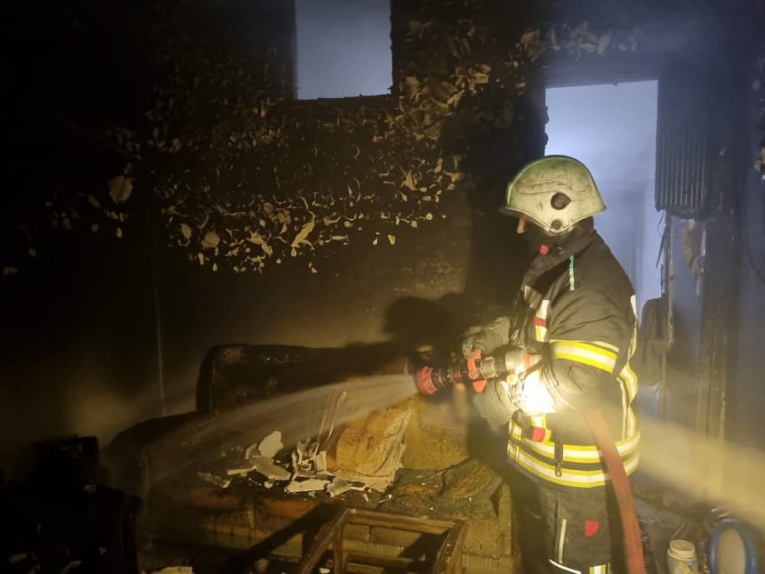 من الحريق في حي الغوطة بمدينة حمص - جريدة مصدر