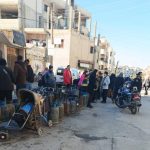 أحد طوابير توزيع الغاز في مدينة حمص - جريدة مصدر