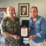 محمد الخطيب مع العميد في جيش النظام المخلوع محسن حسن العباس