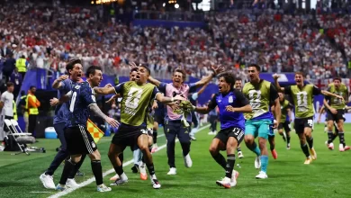احتفال لاعبو الأرجنتين بهدف لاوتارو القاتل في شباك إنجلترا