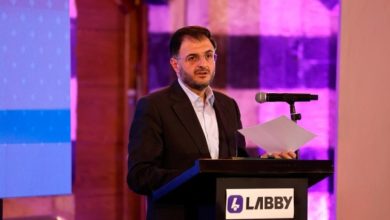 توقيع اتفاقية استثمار بقيمة 10 ملايين دولار لإطلاق التطبيق الفائق "Labby"- وزارة الاتصالات السورية (تليغرام)