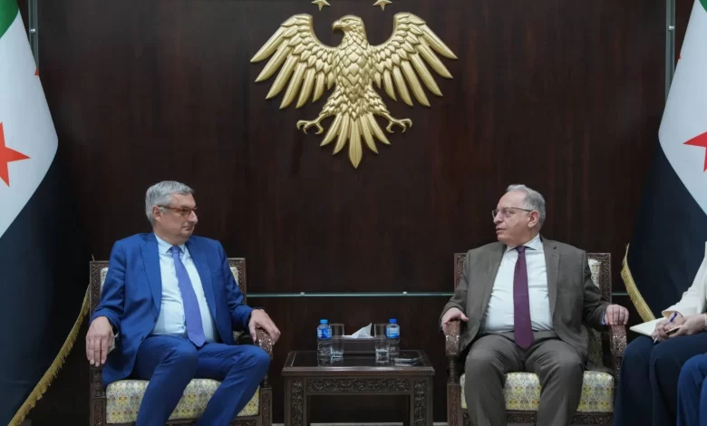 وزير المالية محمد يسر برنية مع وفد من مجلس الشيوخ الفرنسي